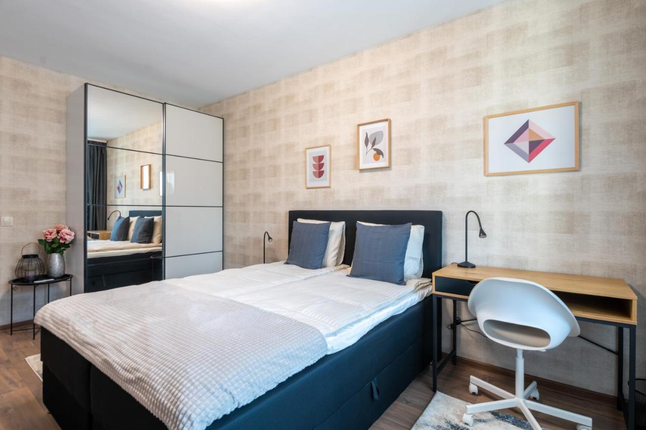 New Stylish 1-bedroom Flat In Business District Appartamento Sofia